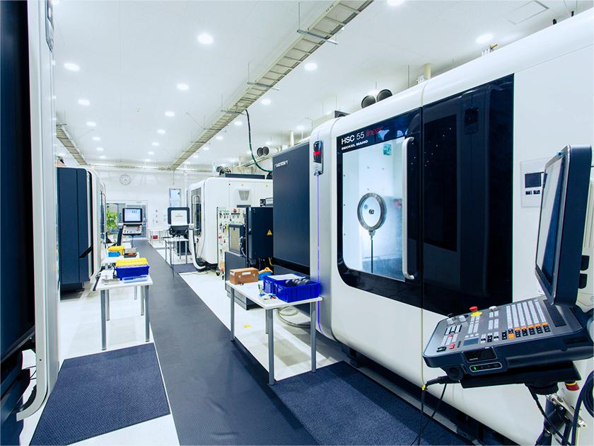 DMG MORI HSC55 5軸マシニングセンター
